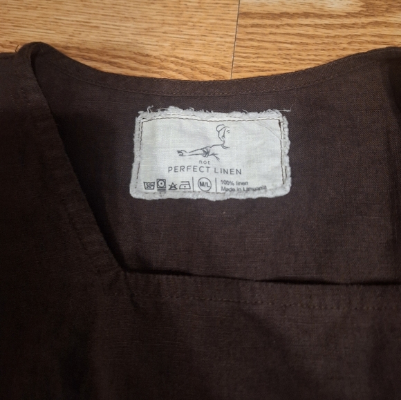 notPERFECTLINEN Tops - NotPerfect Linen Dark Brown Short Sleeve Top